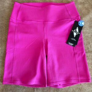 Skechers Women's Vibrant Pink Bike Shorts NWT size L
